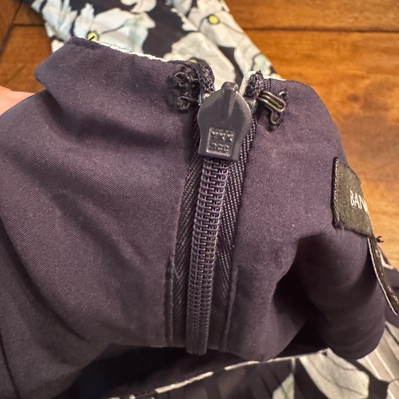 Banana Republic Navy Floral Maxi Dress 4Petite - Picture 5 of 10